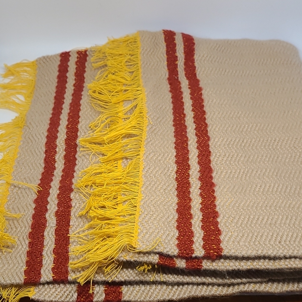 Vintage 70's set of 4 tablecloths